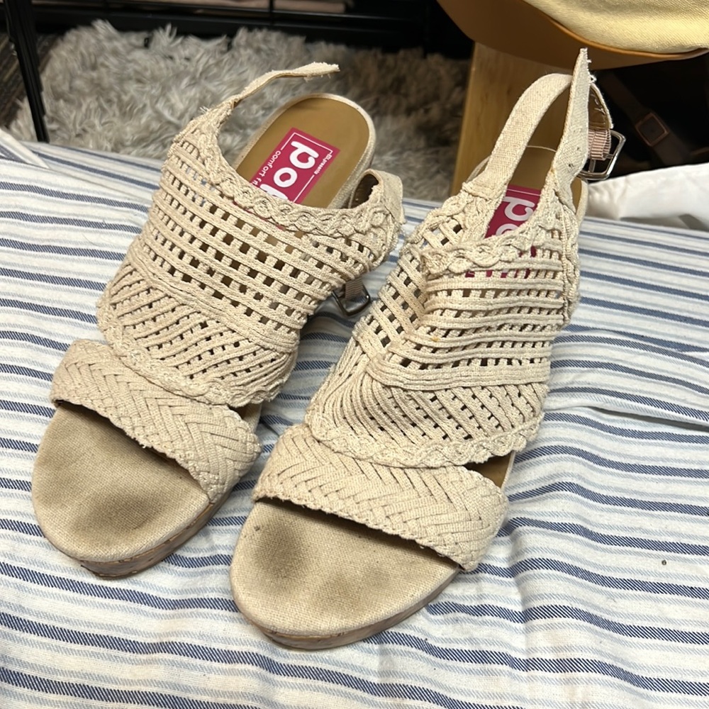 Tan wedges